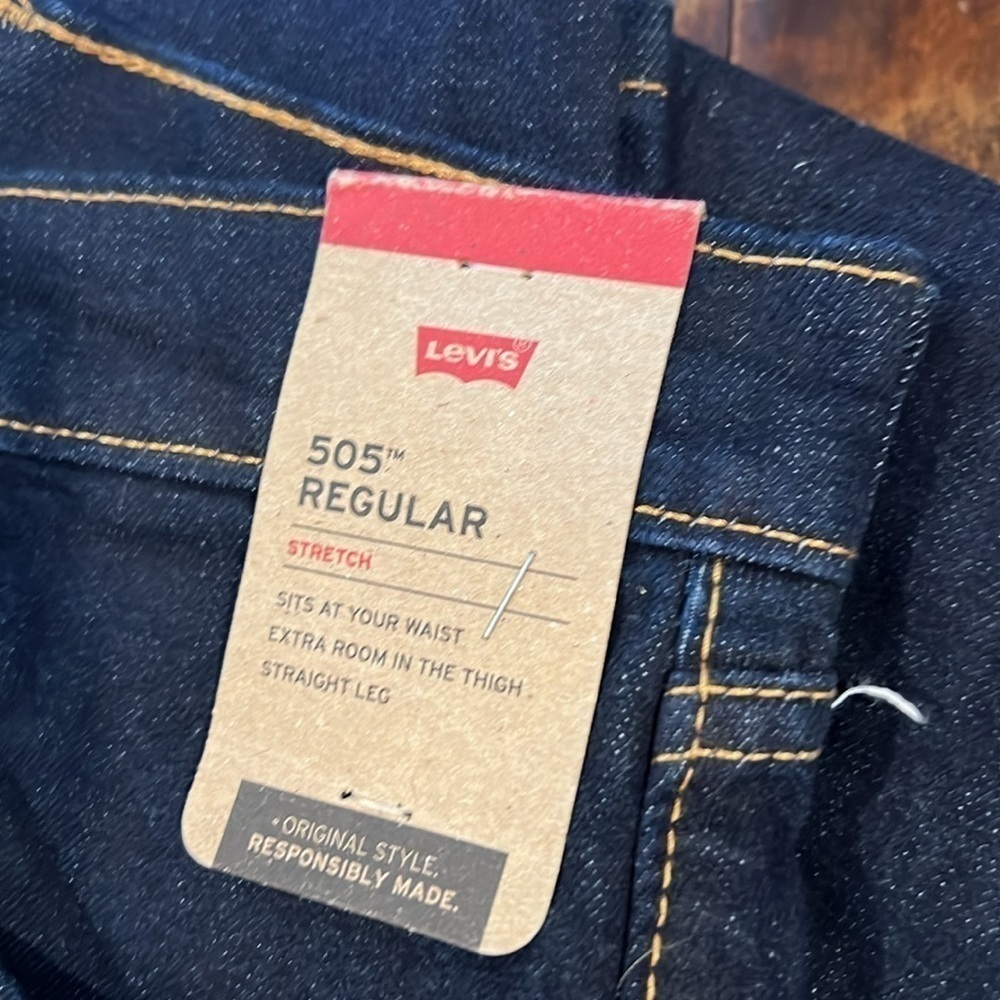 WJ3. NWT Levi’s 505™ REGULAR FIT MEN'S JEANS 42x30